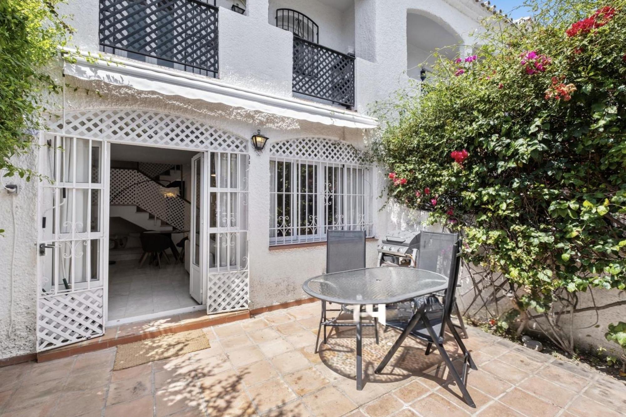 Casa Lena Town House With Pool Villa Nerja Exteriör bild