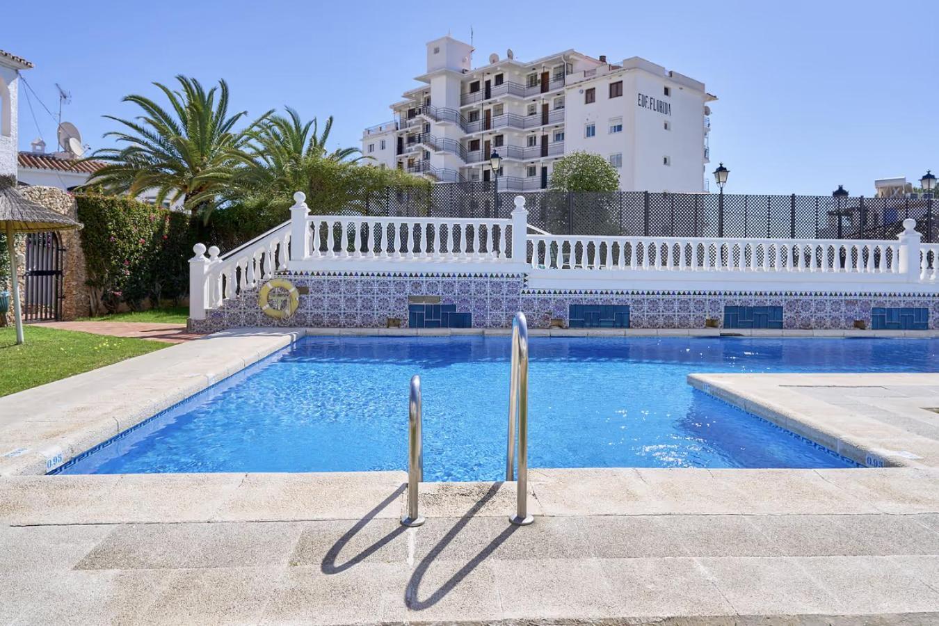 Casa Lena Town House With Pool Villa Nerja Exteriör bild